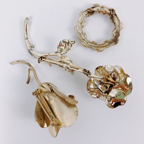 VTG Mid Century Brooch Lot of 3 Floral Faux Pearl Rhinestone Gold Tone Pins - Picture 8 of 13